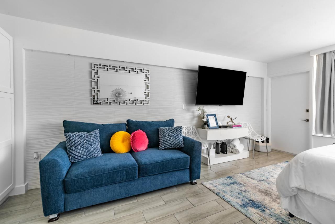 شقة Newly Renovated Oceanfront Studio W/ Balcony - دايتونا بيتش المظهر الخارجي الصورة